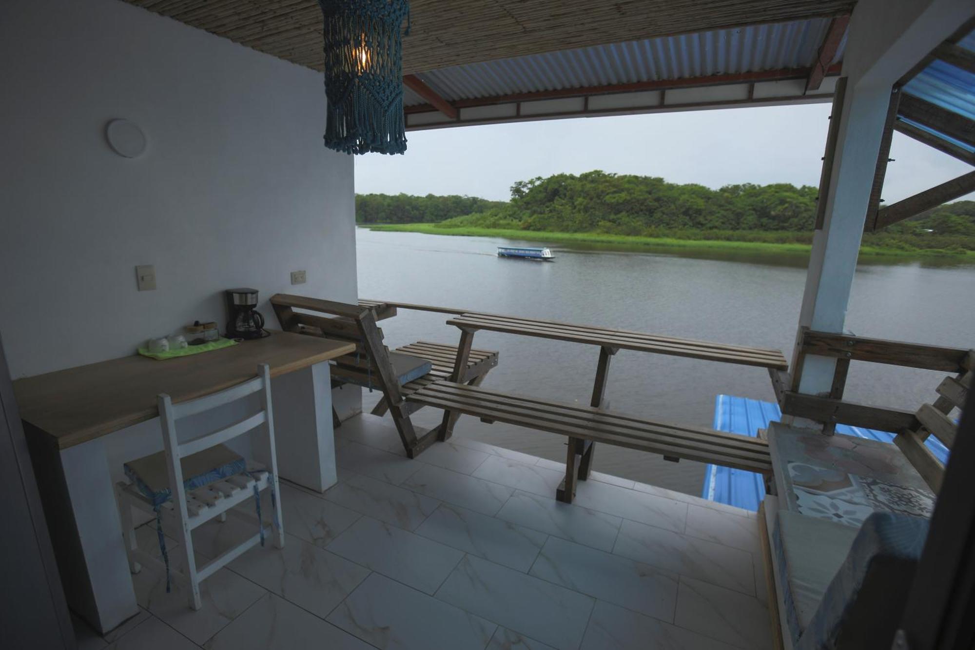 Hotel Pura Natura Riverside Tortuguero Exterior foto